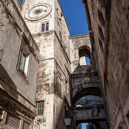 Luxury Palace J-l Апартаменты *